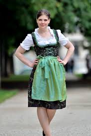 dirndl